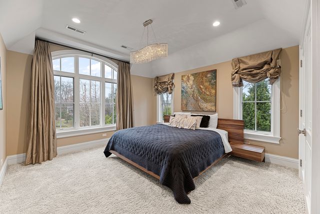 1755 Sunnyside Avenue, Highland Park, IL 60035