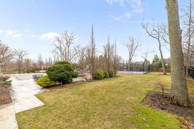 1755 Sunnyside Avenue, Highland Park, IL 60035