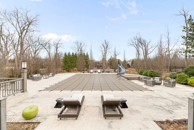 1755 Sunnyside Avenue, Highland Park, IL 60035