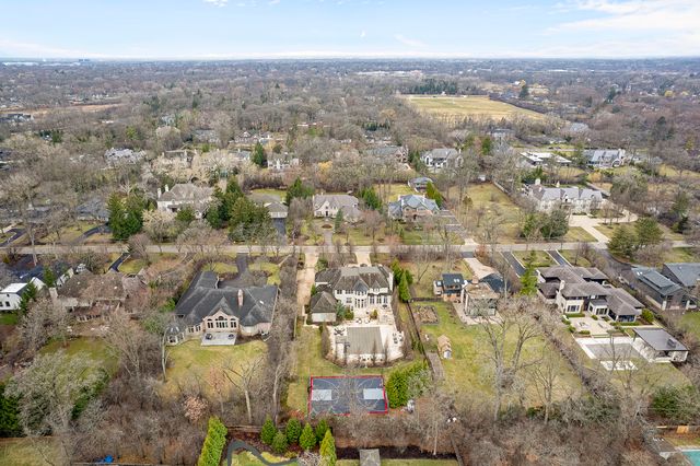1755 Sunnyside Avenue, Highland Park, IL 60035