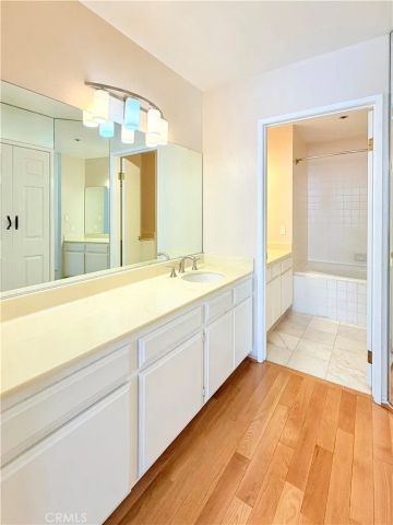 600 W 9th 1508, Los Angeles, CA 90015
