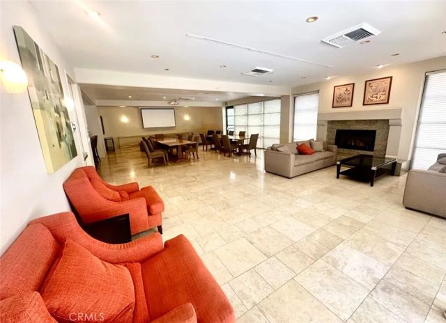600 W 9th 1508, Los Angeles, CA 90015