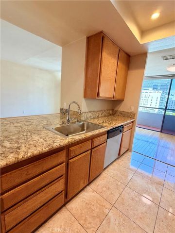 600 W 9th 1508, Los Angeles, CA 90015
