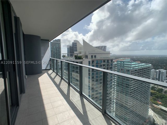1000 Brickell Plz 4504, Miami, FL 33131