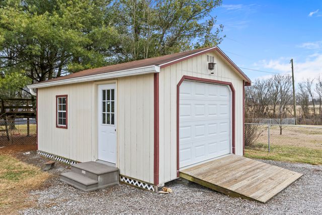 209 Oregon Road, Salvisa, KY 40372