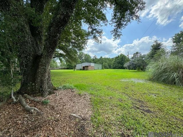 7958 Antioch Rd, Saint George, LA 70817
