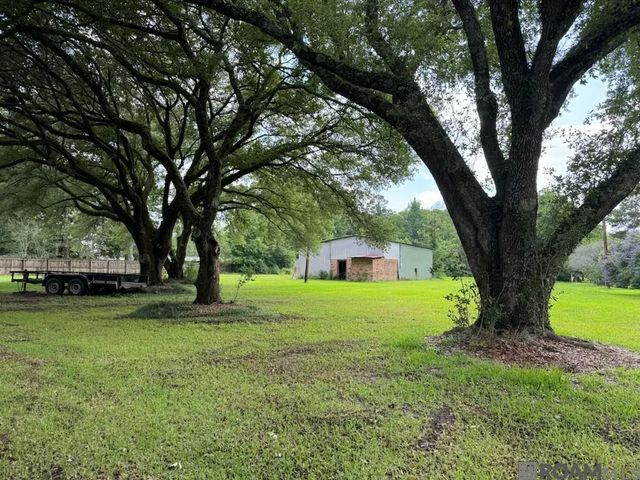 7958 Antioch Rd, Saint George, LA 70817