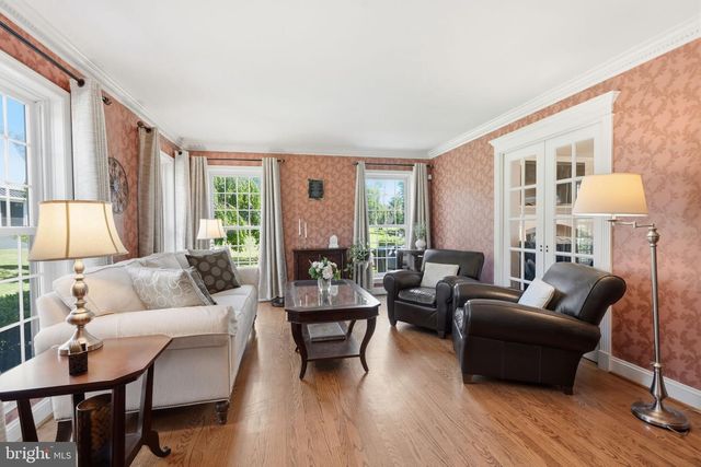 16 JENNIFER LN, Churchville, PA 18966