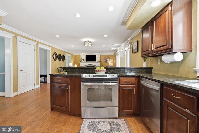 16 JENNIFER LN, Churchville, PA 18966