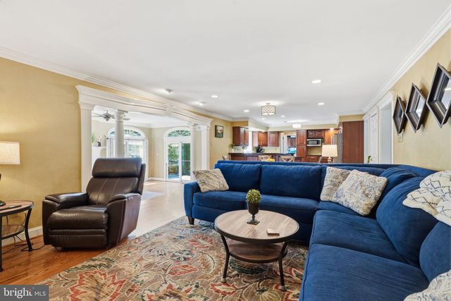 16 JENNIFER LN, Churchville, PA 18966