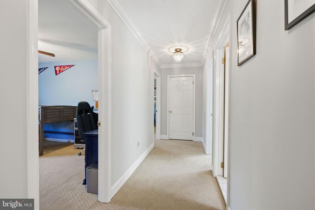 16 JENNIFER LN, Churchville, PA 18966