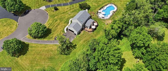 16 JENNIFER LN, Churchville, PA 18966