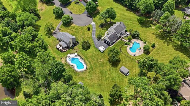 16 JENNIFER LN, Churchville, PA 18966