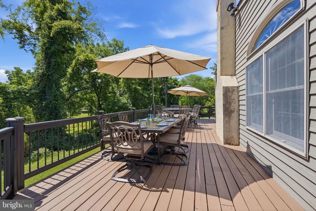16 JENNIFER LN, Churchville, PA 18966