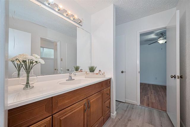 9302 Moorfield Ct, Houston, TX 77083