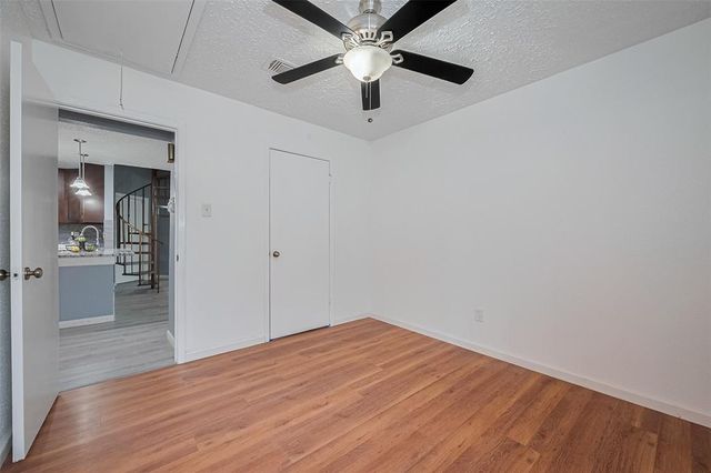9302 Moorfield Ct, Houston, TX 77083