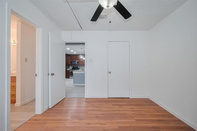 9302 Moorfield Ct, Houston, TX 77083