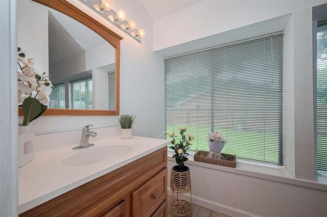 9302 Moorfield Ct, Houston, TX 77083