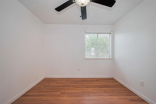 9302 Moorfield Ct, Houston, TX 77083