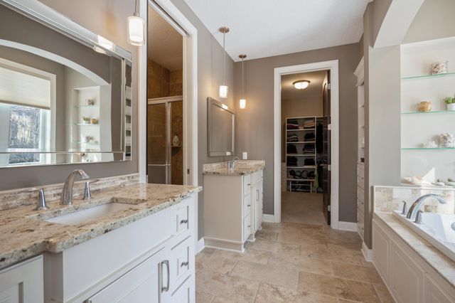 6357 Coteau Trail, Eden Prairie, MN 55344