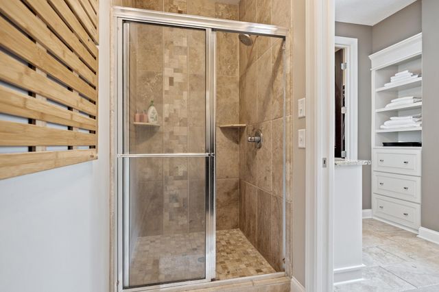 6357 Coteau Trail, Eden Prairie, MN 55344