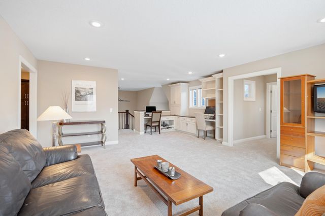 6357 Coteau Trail, Eden Prairie, MN 55344