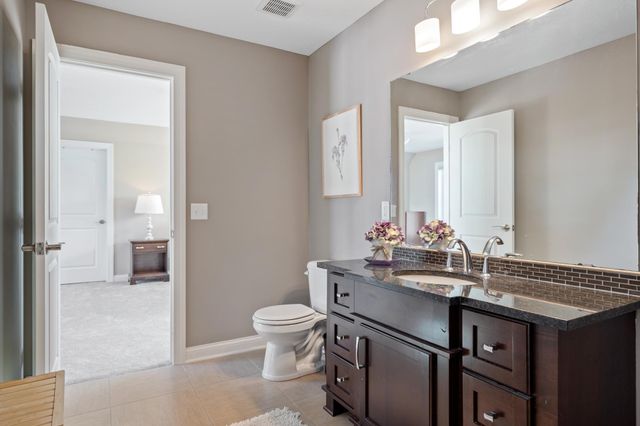 6357 Coteau Trail, Eden Prairie, MN 55344