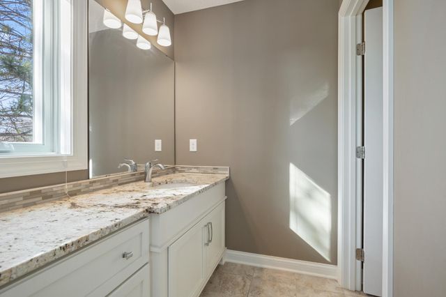 6357 Coteau Trail, Eden Prairie, MN 55344