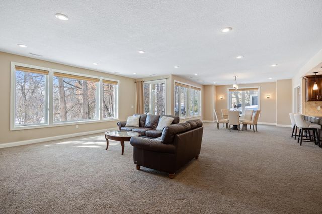 6357 Coteau Trail, Eden Prairie, MN 55344