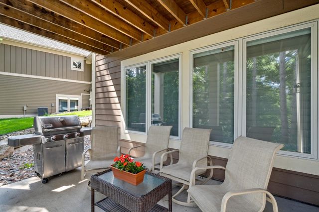 6357 Coteau Trail, Eden Prairie, MN 55344