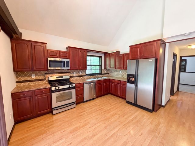 240 Shawna Ln, Hillsboro, TN 37342