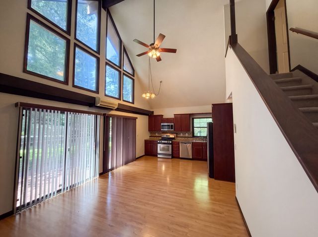 240 Shawna Ln, Hillsboro, TN 37342