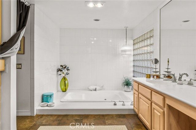 1426 E Puente, Covina, CA 91724