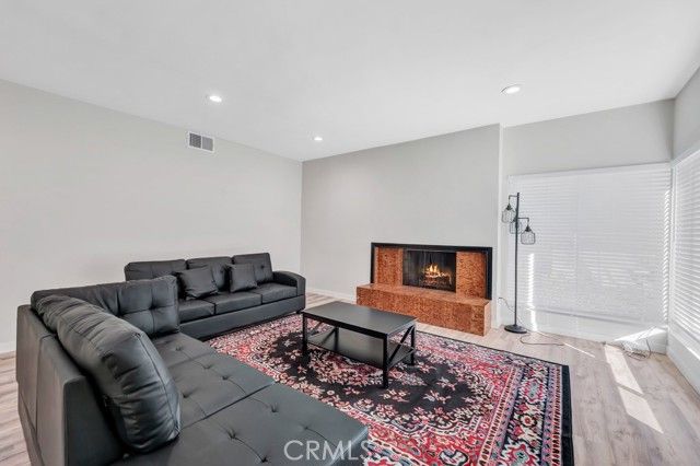 19653 Valdez Drive, Tarzana (los Angeles), CA 91356