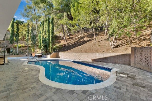 19653 Valdez Drive, Tarzana (los Angeles), CA 91356