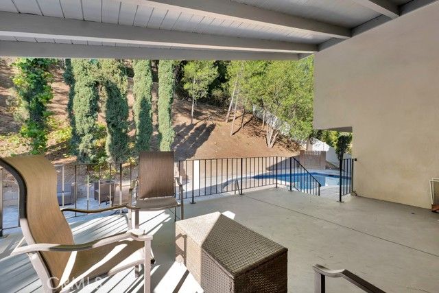 19653 Valdez Drive, Tarzana (los Angeles), CA 91356