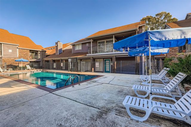 1840 Burton DR 208, Austin, TX 78741