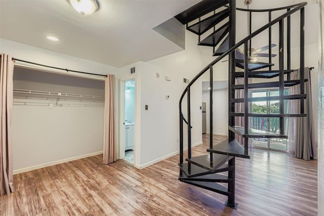 1840 Burton DR 208, Austin, TX 78741