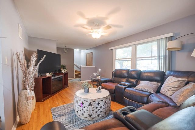 4667 N 86th STREET, Milwaukee, WI 53225