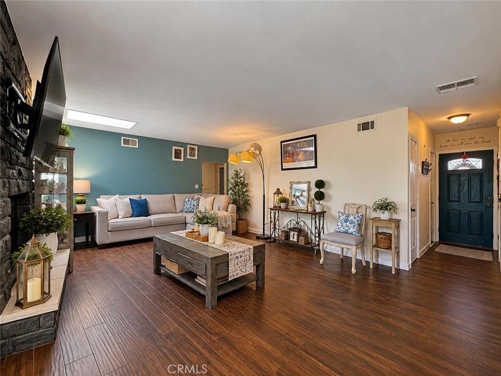 17359 Hawthorne Avenue, Fontana, CA 92335 — photo 3