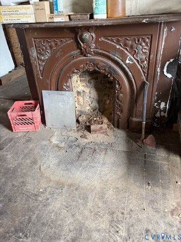 115 S Market St, Petersburg, VA 23803