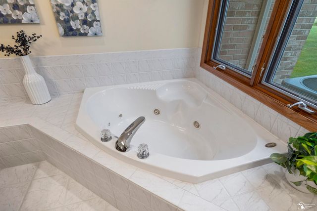 1573 W Erie Road, Bedford Twp, MI 48182