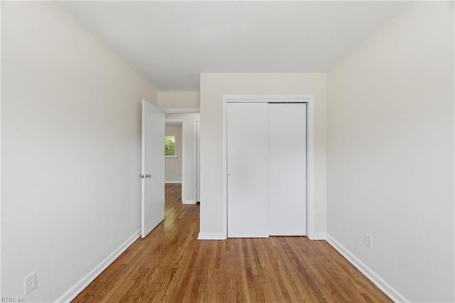 51 Longwood DR, Hampton, VA 23669