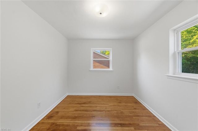 51 Longwood DR, Hampton, VA 23669