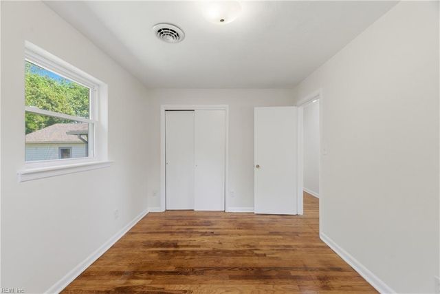 51 Longwood DR, Hampton, VA 23669