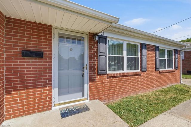 51 Longwood DR, Hampton, VA 23669