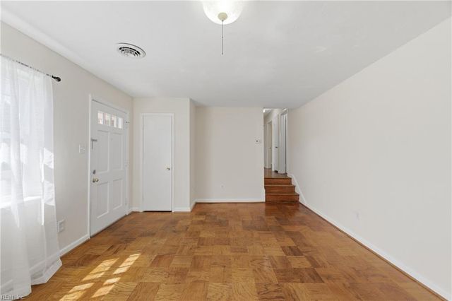 51 Longwood DR, Hampton, VA 23669