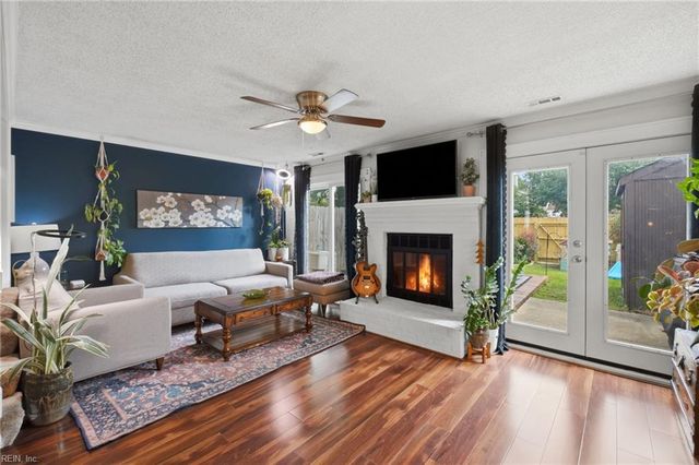 4705 Glencoe LN, Virginia Beach, VA 23464