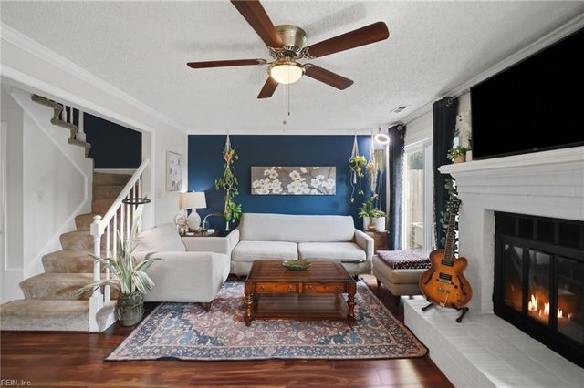 4705 Glencoe LN, Virginia Beach, VA 23464