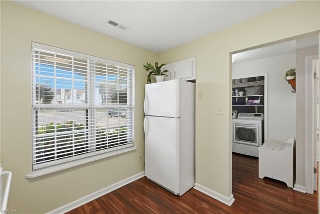 4705 Glencoe LN, Virginia Beach, VA 23464